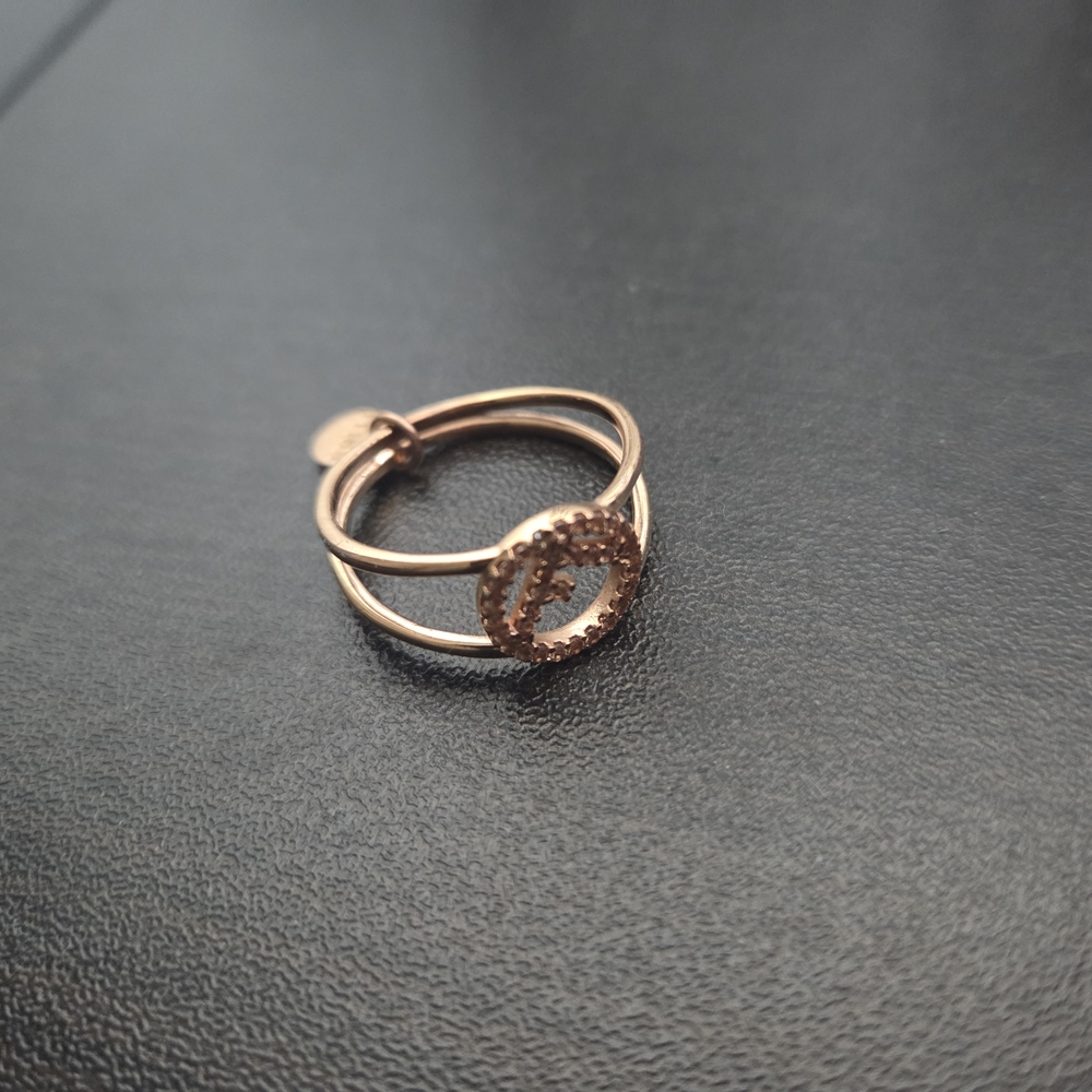 Elegant Rose Gold Ring